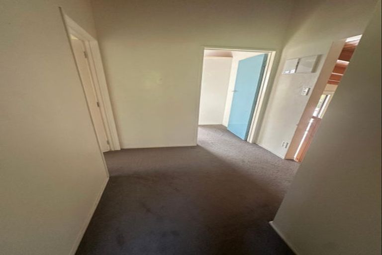 Photo of property in 20 Wattle Road, Sunnyvale, Auckland, 0612