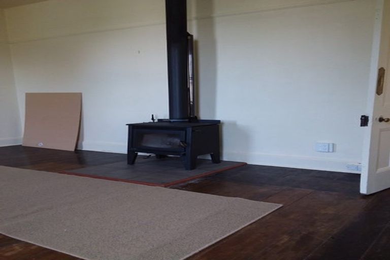 Photo of property in 14 Walter Street, The Glen, Dunedin, 9011