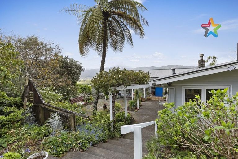 Photo of property in 25 Palm Grove, Belmont, Lower Hutt, 5010