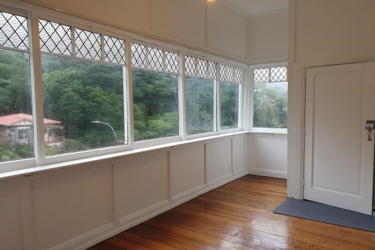 Photo of property in 119 Glenmore Street, Kelburn, Wellington, 6012