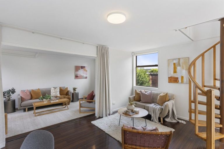 Photo of property in 55 St Annes Crescent, Wattle Downs, Auckland, 2103