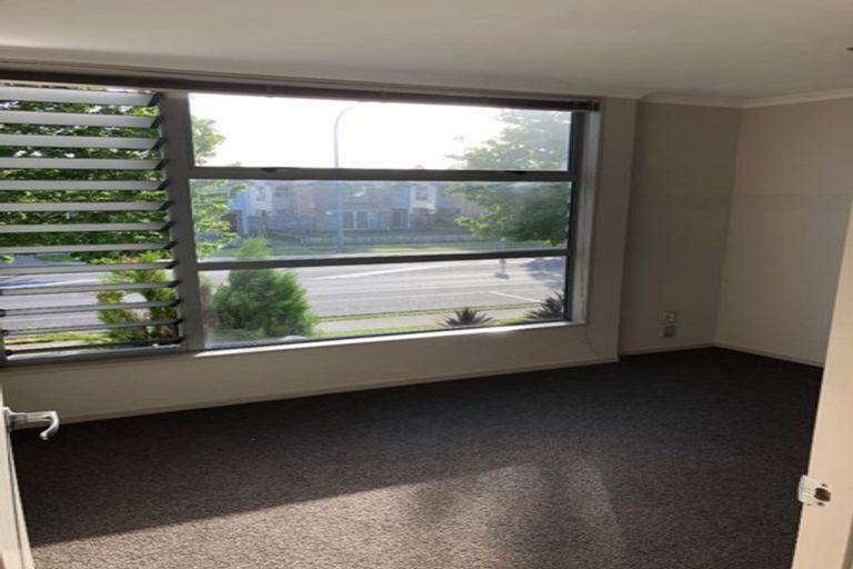 Photo of property in 214 Porchester Road, Takanini, 2112