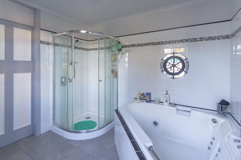 Photo of property in 50 Wharfe Street, South Hill, Oamaru, 9400