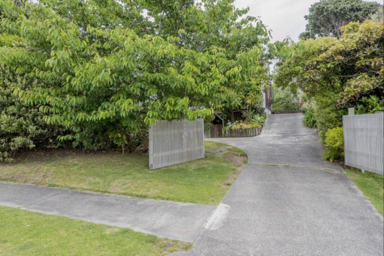 Photo of property in 44a Waimea Road, Waikanae Beach, Waikanae, 5036