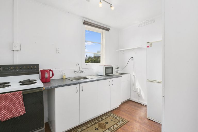 Photo of property in 1 Queens Drive, Saint Kilda, Dunedin, 9012