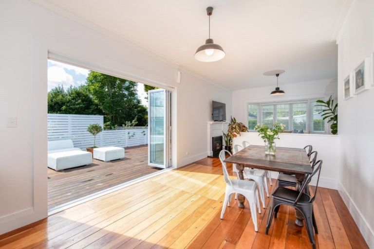 Photo of property in 1 Queen Street, Riverhead, 0820