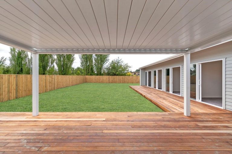 Photo of property in 38 Orchard Road, Greytown, 5712