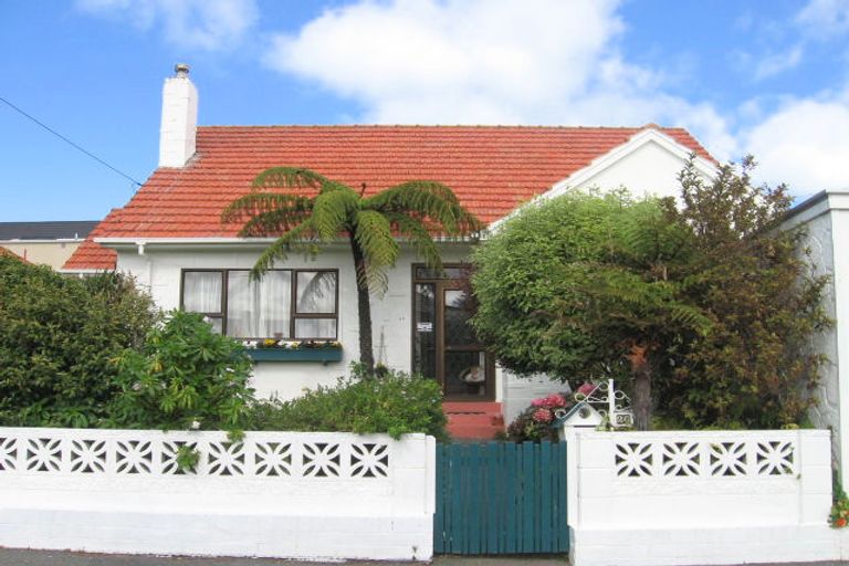 Photo of property in 26 The Quadrant, Miramar, Wellington, 6022