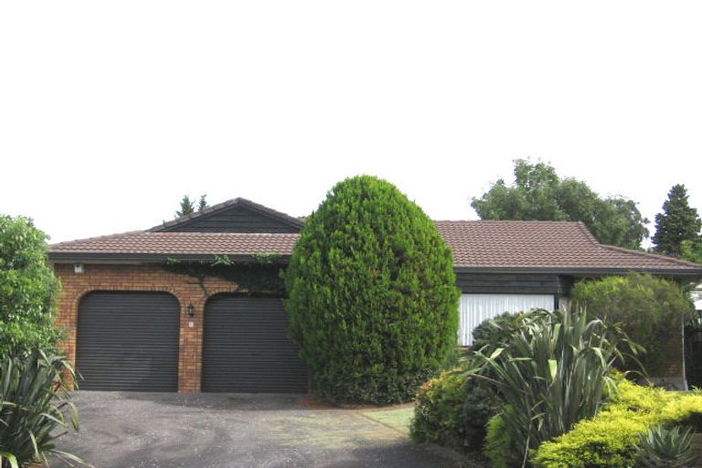 Photo of property in 1 Khaleel Place, Henderson, Auckland, 0612
