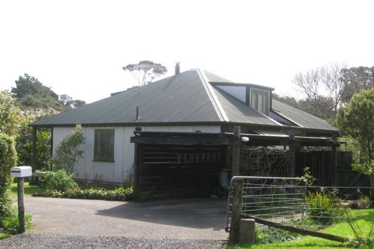 Photo of property in 20 Kelso Lane, Coromandel, 3506