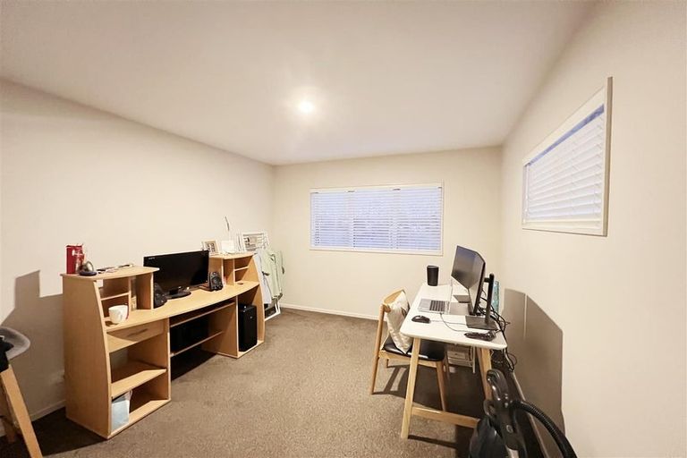 Photo of property in 9 Divide Loop, Takanini, 2112