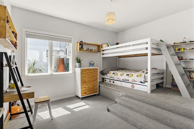 Photo of property in 223 Muritai Road, Eastbourne, Lower Hutt, 5013