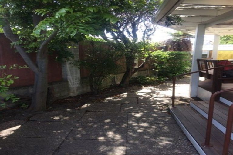 Photo of property in 15a Windsor Terrace, Taradale, Napier, 4112