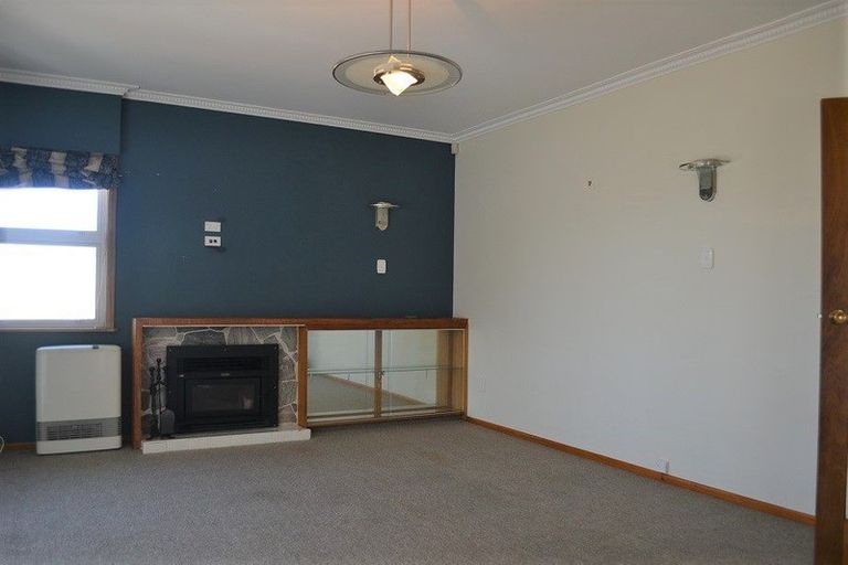 Photo of property in 2 Saville Row, Johnsonville, Wellington, 6037