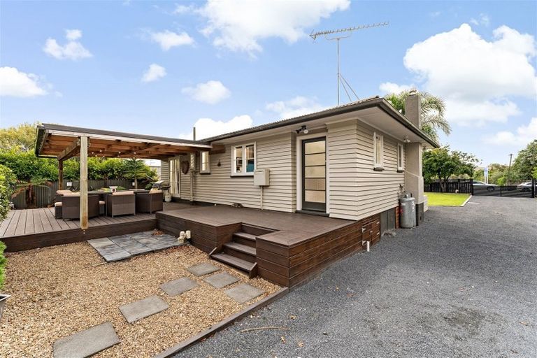 Photo of property in 15 Waimauku Station Road, Waimauku, 0812