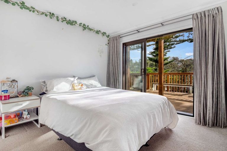 Photo of property in 2/58 James Street, Bayview, Auckland, 0629