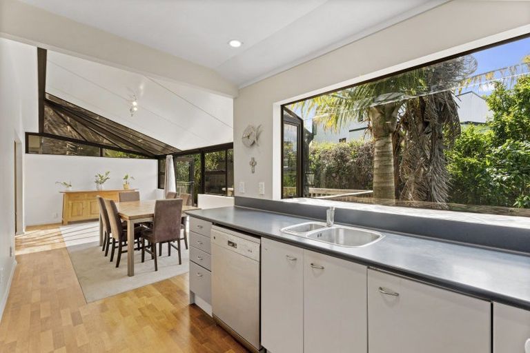 Photo of property in 30c West Tamaki Road, Saint Heliers, Auckland, 1072