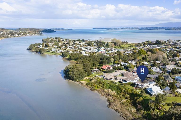 Photo of property in 16 Pohutukawa Drive, Athenree, Katikati, 3177