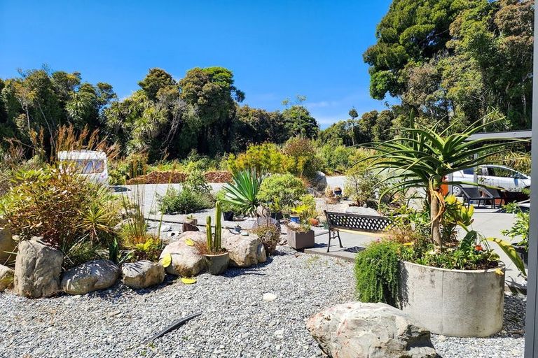 Photo of property in 42 Puketiro Drive, Kumara Junction, Hokitika, 7882