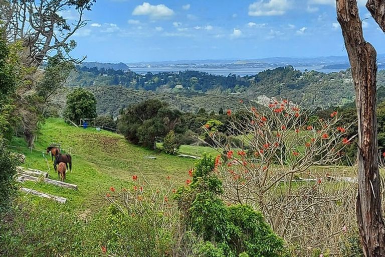 Photo of property in 23 Laingfield Terrace, Laingholm, Auckland, 0604