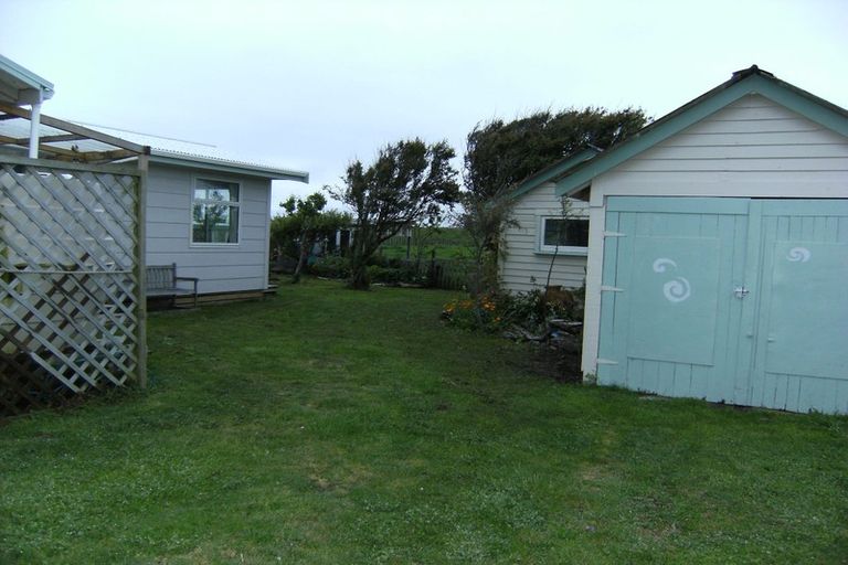Photo of property in 41 Nuku Street, Tangimoana, 4822
