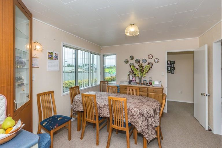 Photo of property in 617 Queen Street East, Levin, 5510