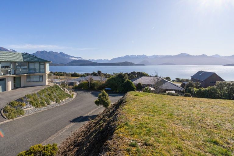 Photo of property in 19 Muriwai Drive, Manapouri, 9679
