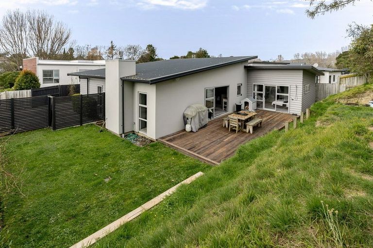 Photo of property in 127 Atawhai Road, Fitzherbert, Palmerston North, 4410