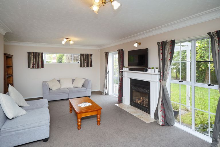 Photo of property in 25 Melville Street, Bishopdale, Christchurch, 8053