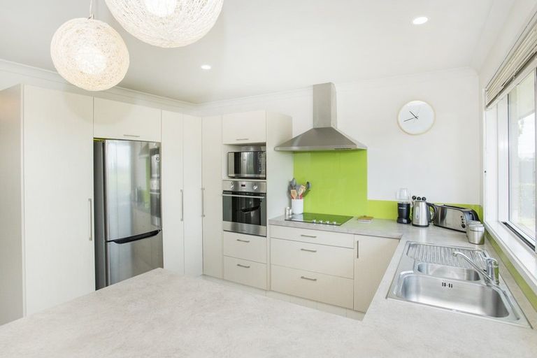 Photo of property in 25 Gwyneth Place, Riverdale, Gisborne, 4010