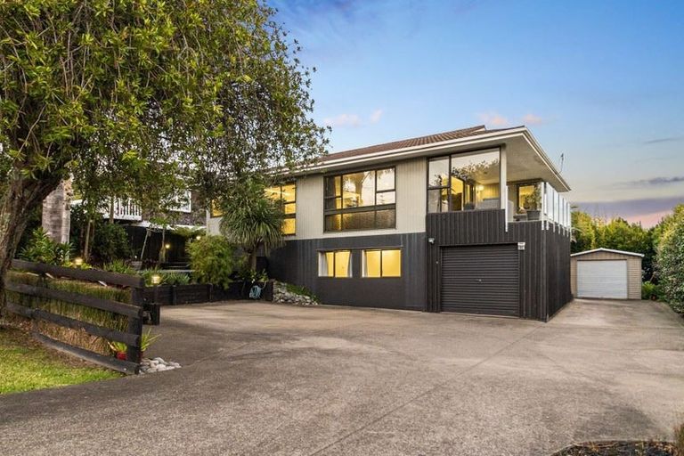Photo of property in 53 Okura River Road, Okura, Albany, 0792