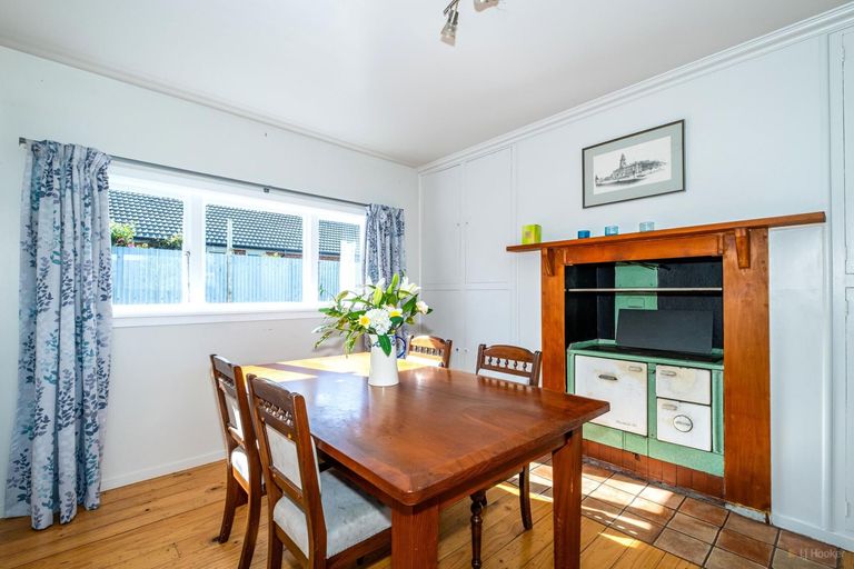 Photo of property in 10 Main North Road, Geraldine, 7930