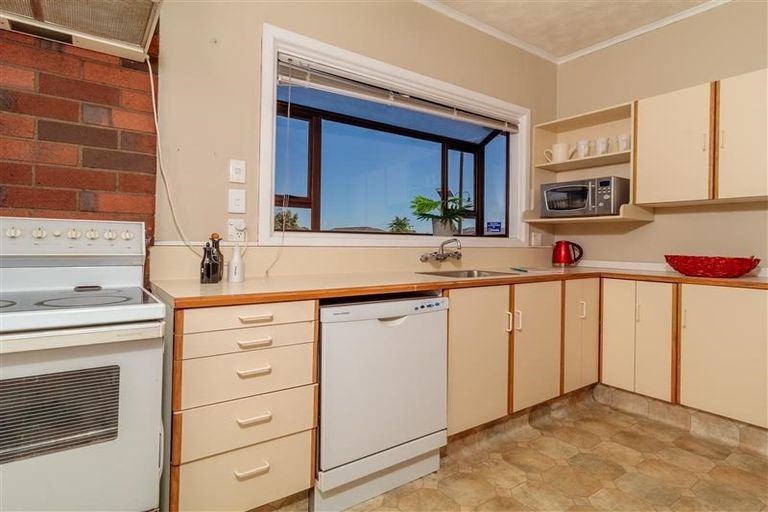 Photo of property in 14 Kathleen Street, Parkvale, Hastings, 4122