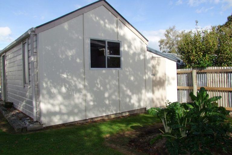 Photo of property in 12 Dryden Street, Milton, 9220