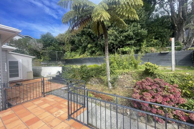 Photo of property in 28 Izard Road, Khandallah, Wellington, 6035