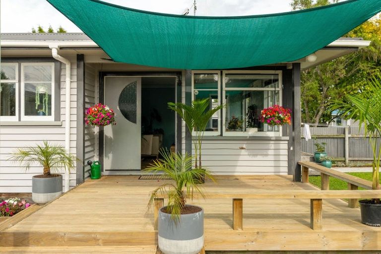 Photo of property in 19a Dunstan Street, Otaki, 5512