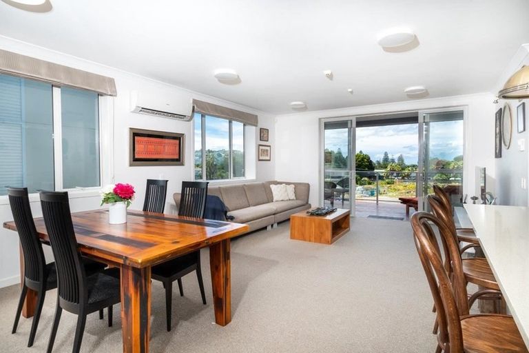 Photo of property in 84 Rewa Rewa Lane, Orewa, 0931