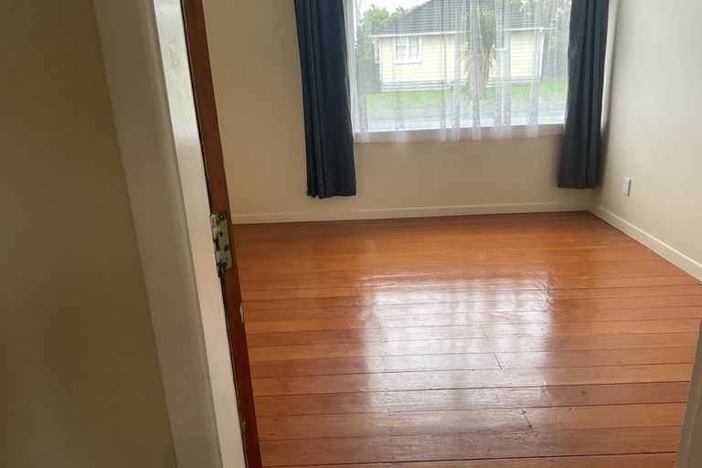 Photo of property in 1 Colonel Place, Featherston, 5710