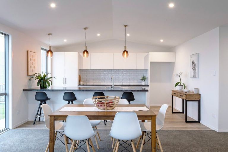 Photo of property in 7 Ella Lane, Green Island, Dunedin, 9018