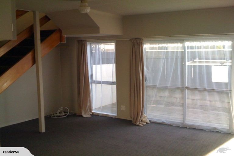 Photo of property in 6/74 Freyberg Street, Lyall Bay, Wellington, 6022