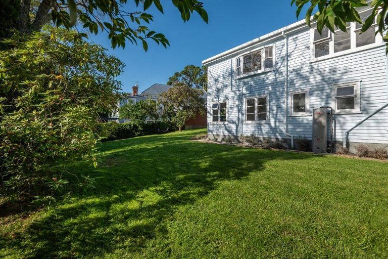 Photo of property in 8 Maritime Terrace, Birkenhead, Auckland, 0626