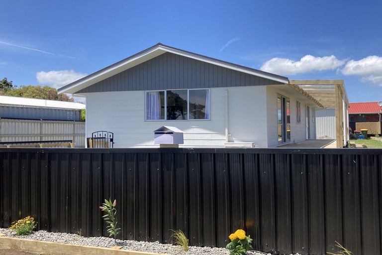 Photo of property in 61 Hume Street, Waitara, 4320
