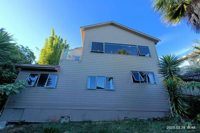 Photo of property in 2/274 Glamorgan Drive, Northcross, Auckland, 0630