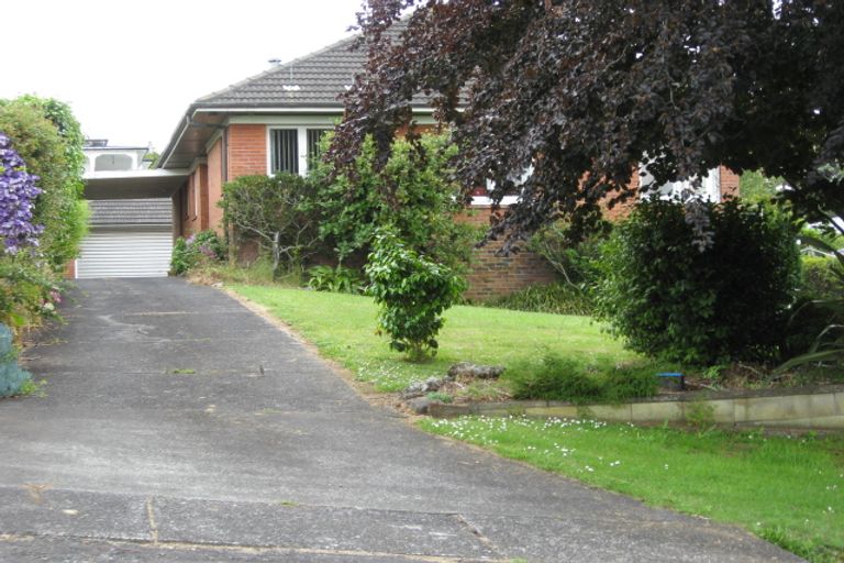 Photo of property in 5 Anzac Road, Pukekohe, 2120