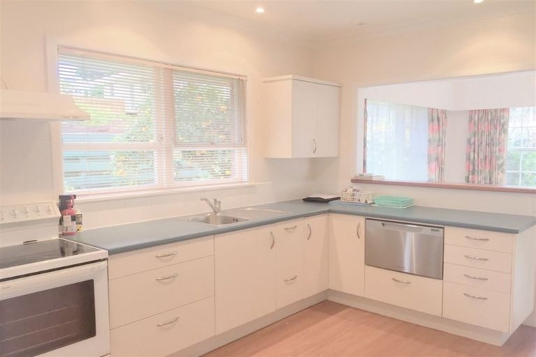 Photo of property in 22 Tupaea Place, Otumoetai, Tauranga, 3110