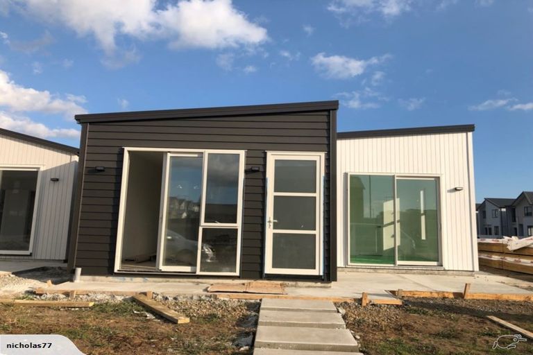 Photo of property in 8 Swamp Kauri Grove, Papakura, 2110