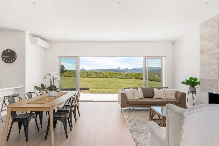 Photo of property in 16 Ian Hopper Way, Pauanui, 3579