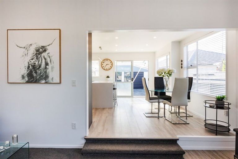 Photo of property in 17 Palliser Place, Milson, Palmerston North, 4414