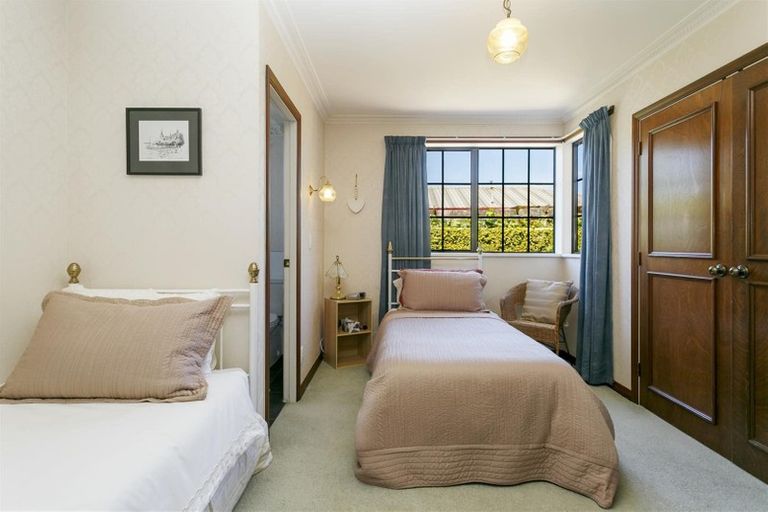 Photo of property in 46 Arrowsmith Avenue, Waipahihi, Taupo, 3330