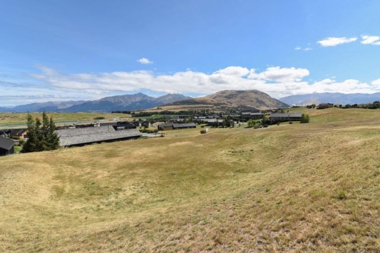 Photo of property in 14a Kinross Lane, Jacks Point, Queenstown, 9371